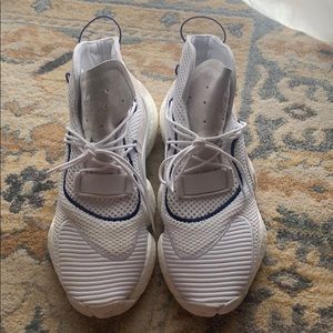 Used men’s ADIDAS crazy BYW basketball shoes